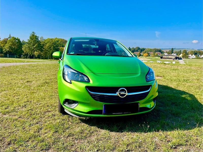 Grün Gebraucht 2016 Opel Corsa drive Kleinwagen | 7.400 € (Guter Preis) - Bild 1/4