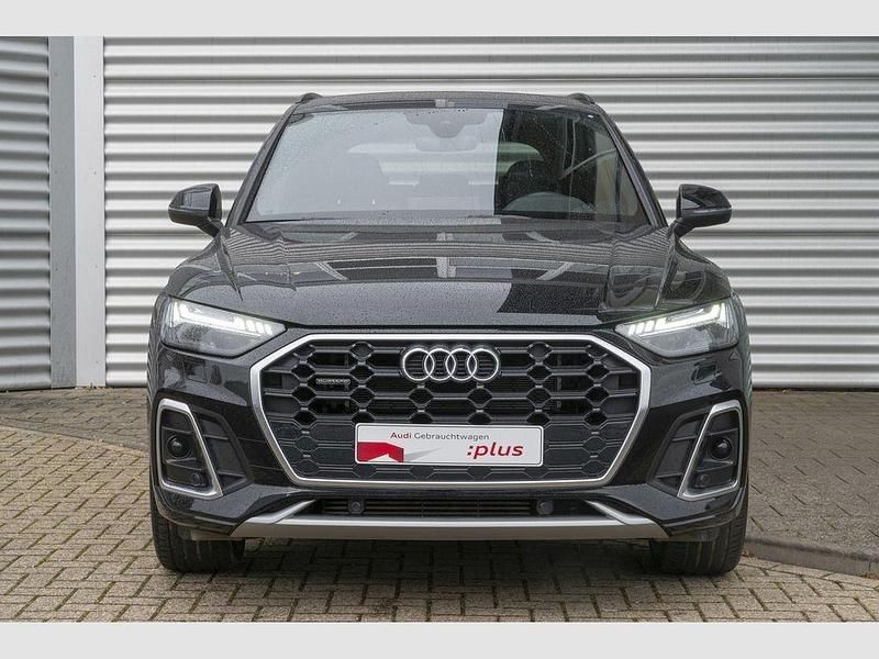 Gebraucht Audi Q5 S-Line 299 PS (219 kW) 2022 Mythosschwarz metallic SUV
