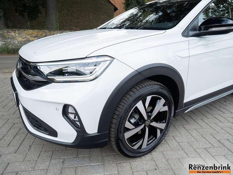Gebraucht VW Taigo Style 150 PS (110 kW) 2024 Pure white schwarz SUV
