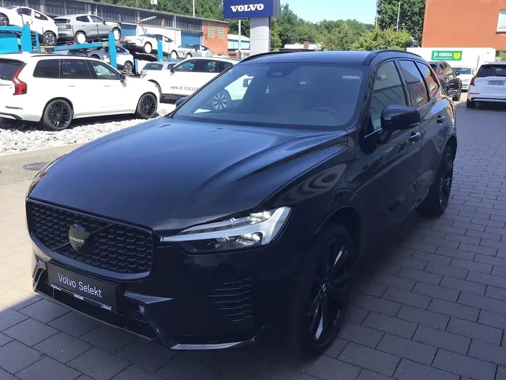 Gebraucht Volvo XC40 Plus 163 PS (119 kW) 2025 Schwarz SUV