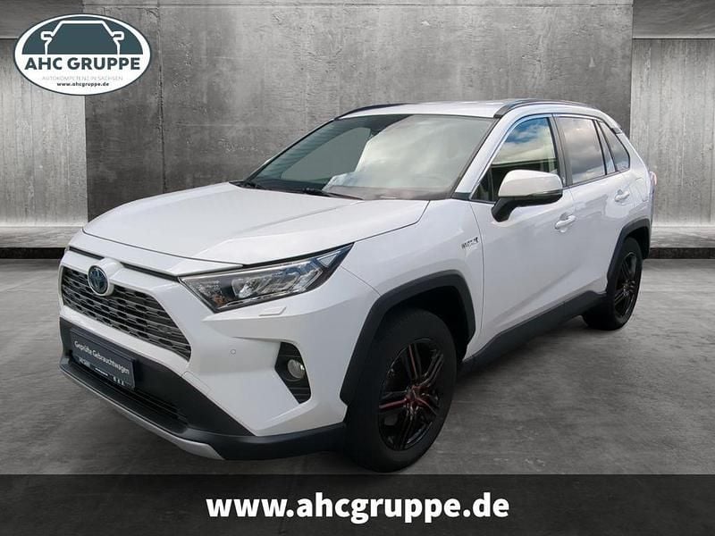 Weiss Gebraucht 2021 Toyota RAV4 Hybrid Team SUV | 28.990 € (Guter Preis) - Bild 1/4