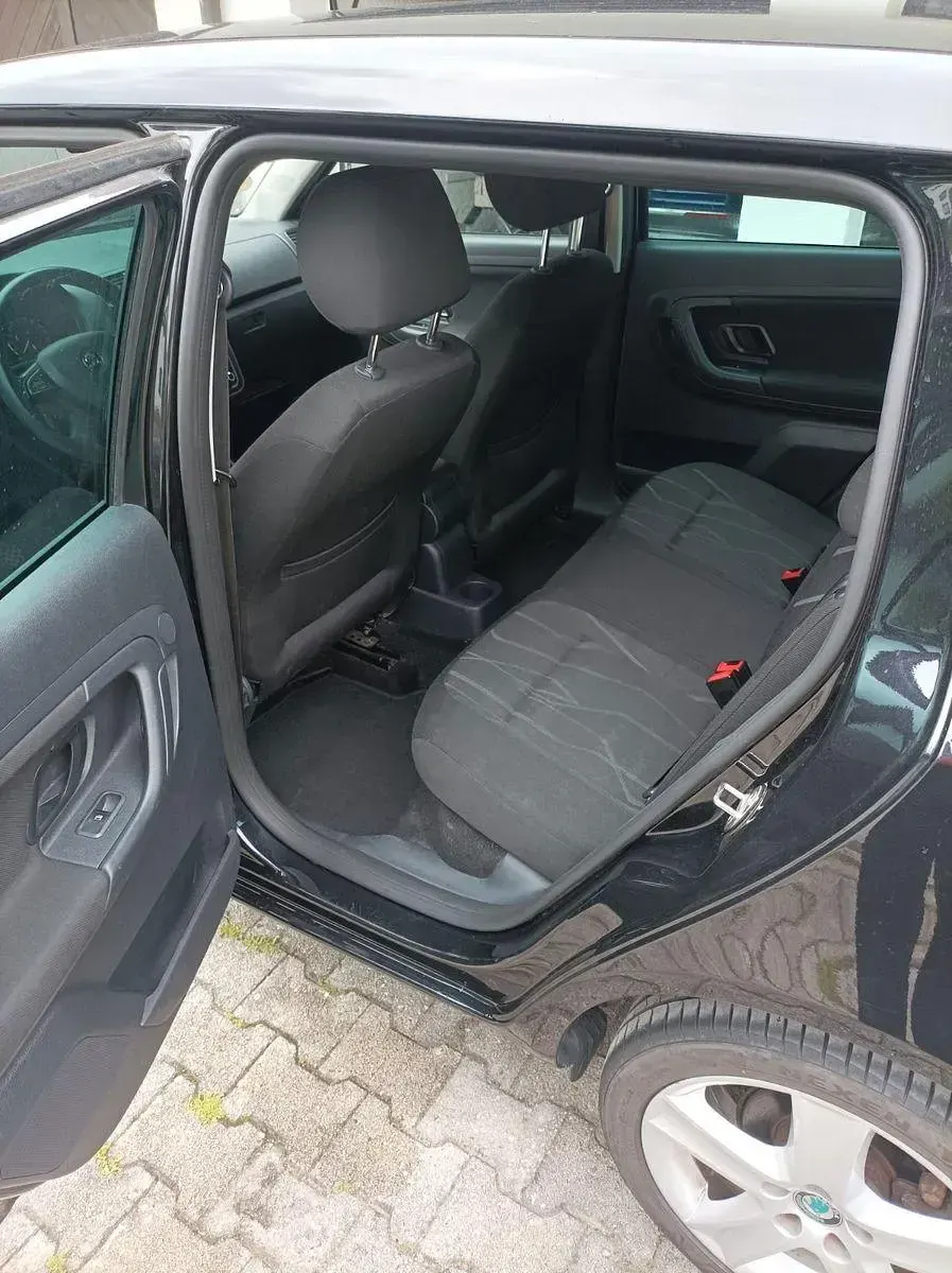 Gebraucht Skoda Fabia Elegance 86 PS (63 kW) 2013 Schwarz Kleinwagen