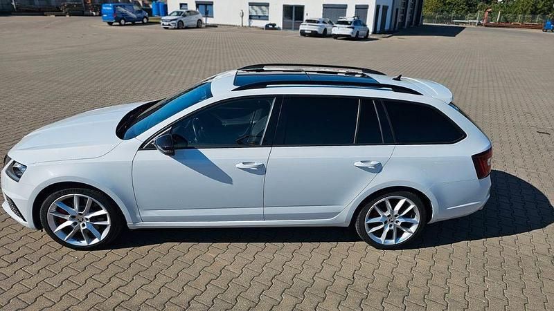 Weiß Gebraucht 2018 Skoda Octavia RS Kombi | 17.000 € (Superpreis) - Bild 1/4