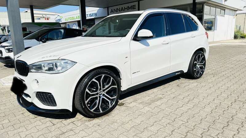 Weiß Gebraucht 2016 BMW X5 SUV | 29.500 € (Fairer Preis) - Bild 1/4