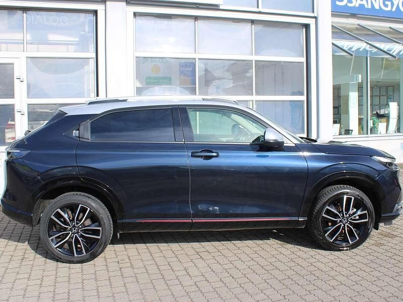 Gebraucht Honda HR-V Advance 107 PS (78 kW) 2023 Midnight blue beam a SUV