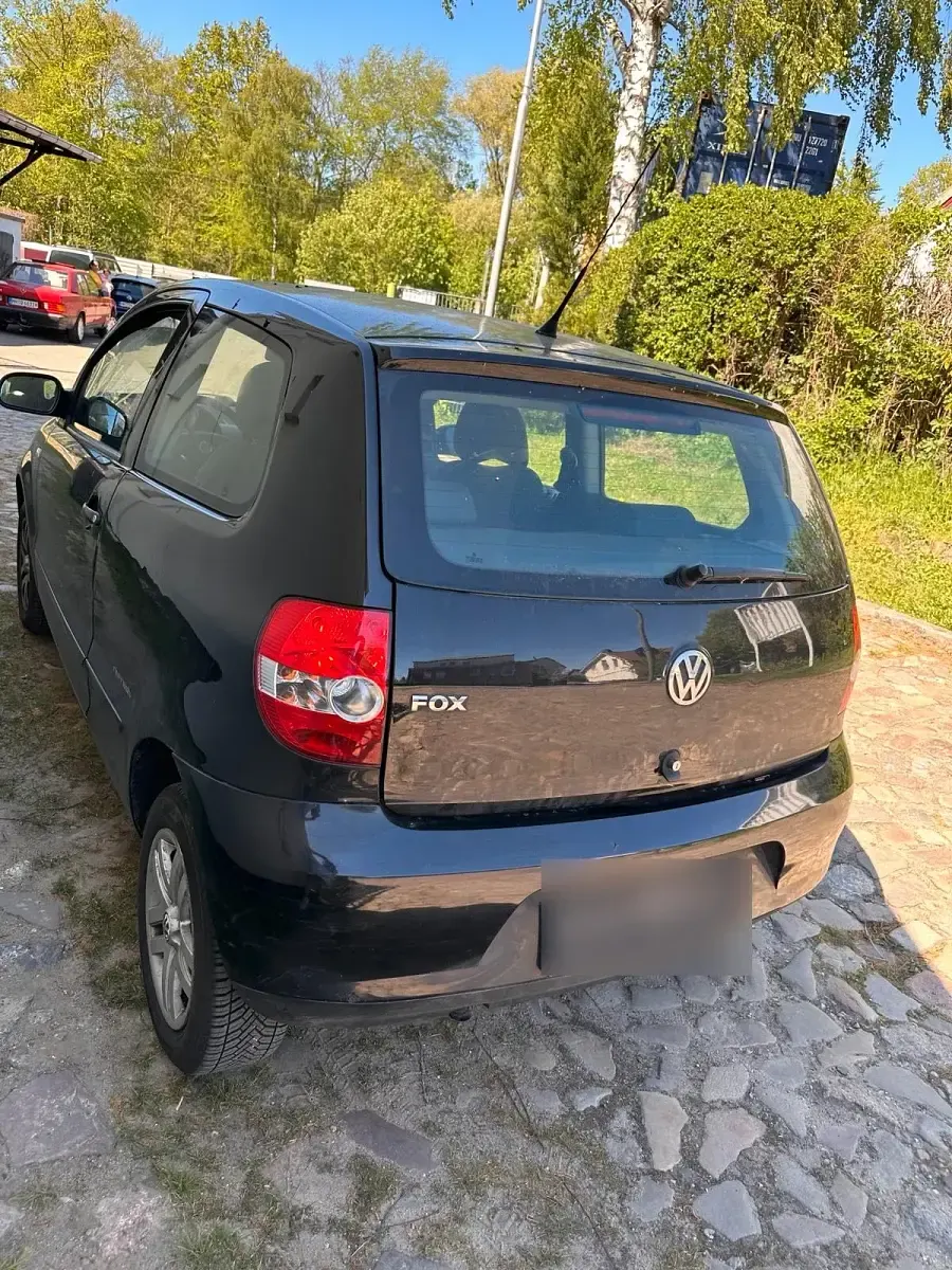 Używany VW Fox 60 KM (44 kW) 2009 Czarny Hatchback