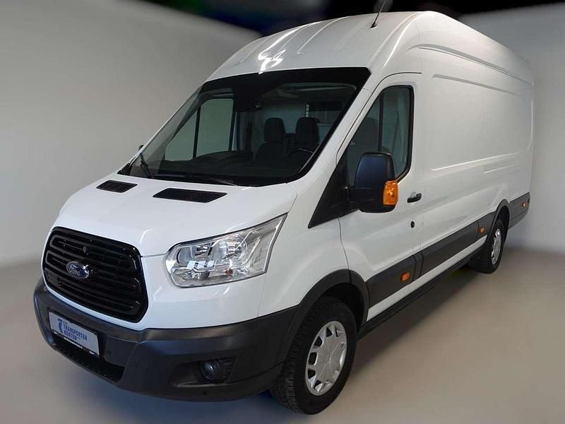 Gebraucht Ford Transit Trend 131 PS (96 kW) 2019 Frostweiß Kleinwagen
