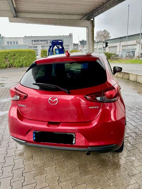 Gebraucht Mazda 2 Exclusive-Line 90 PS (66 kW) 2021 Rot Limousine