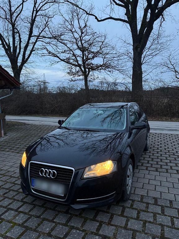 Gebraucht Audi A3 105 PS (77 kW) 2012 Schwarz Kleinwagen