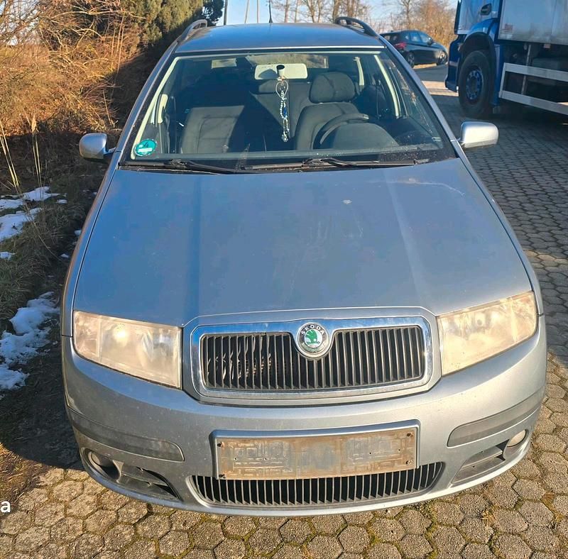 Silber Gebraucht 2006 Skoda Fabia Kombi | 1.700 € (Fairer Preis) - Bild 1/4