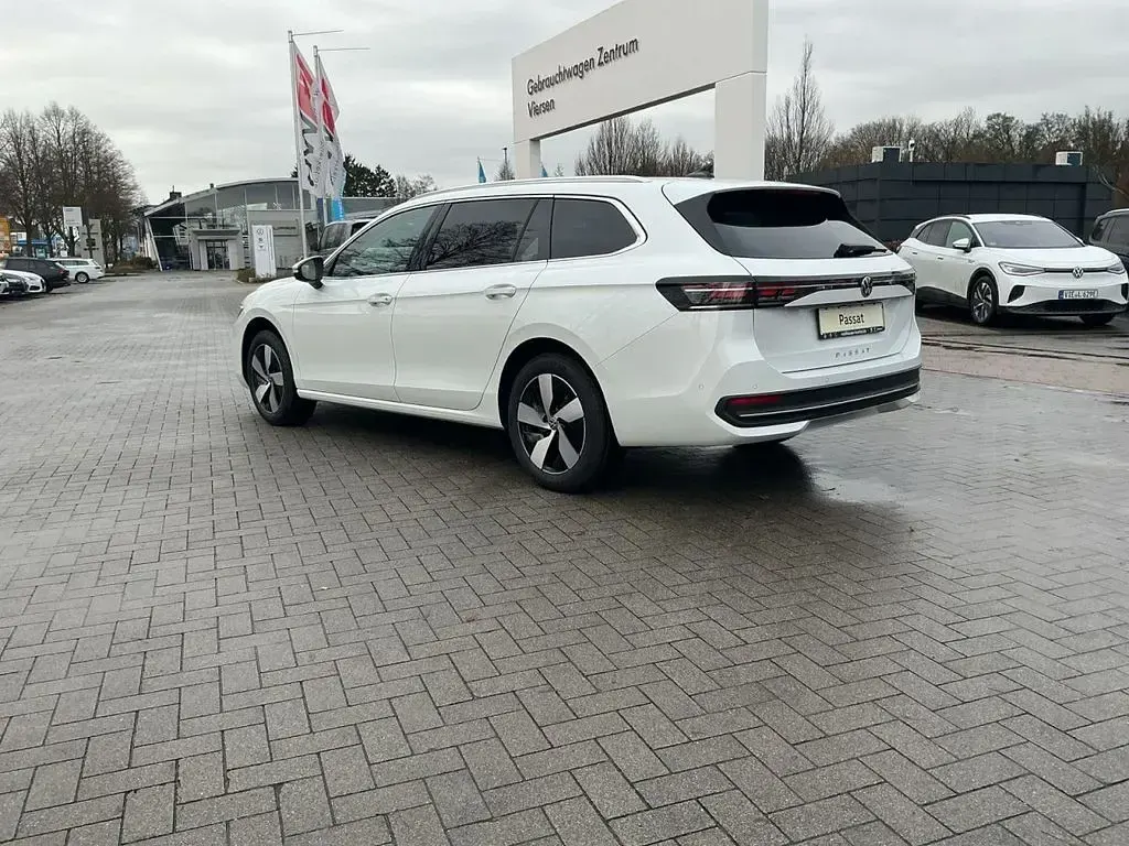 Neu VW Passat Business 150 PS (110 kW) 2026 Weiß Limousine