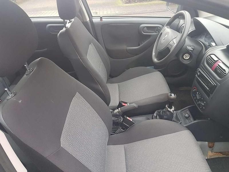 Gebraucht Opel Corsa 80 PS (58 kW) 2004 Limousine