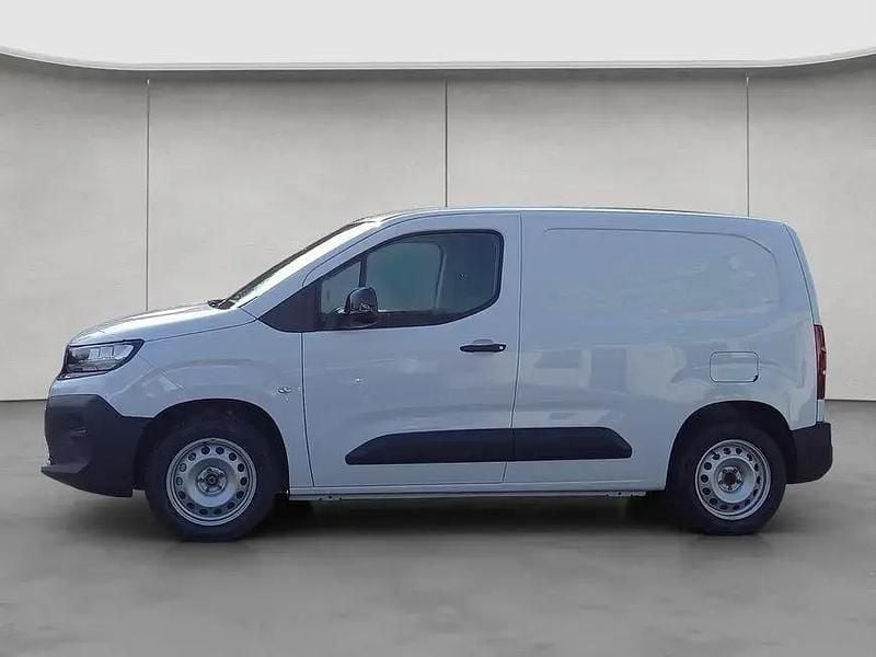 Neu Opel Combo 131 PS (96 kW) 2026 Weiß Van