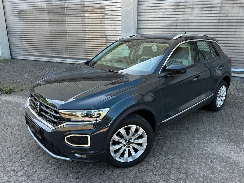 Grau Gebraucht 2021 VW T-Roc Sport SUV | 18.995 € (Superpreis) - Bild 1/4