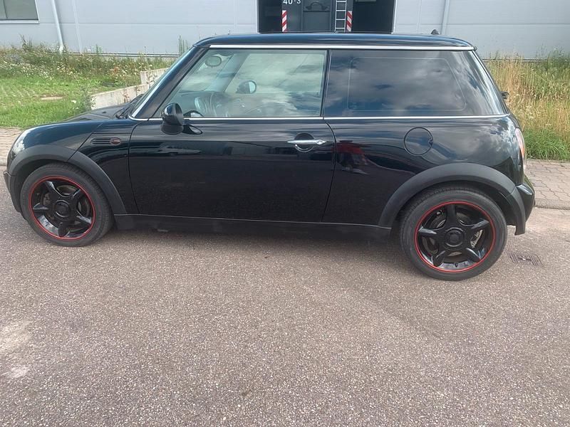 Schwarz Gebraucht 2002 Mini Cooper Kleinwagen | 3.990 € - Bild 1/4