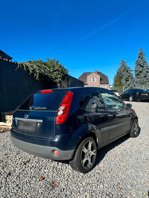 Gebraucht Ford Fiesta 75 PS (55 kW) 2006 Schwarz Kleinwagen