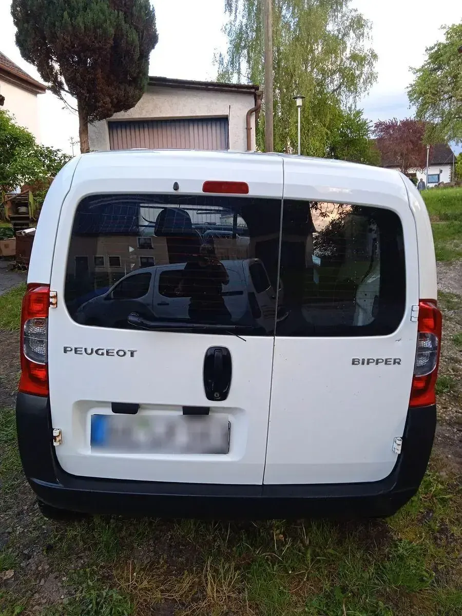Gebraucht Peugeot Bipper 75 PS (55 kW) 2014 Weiß Van / Kleinbus