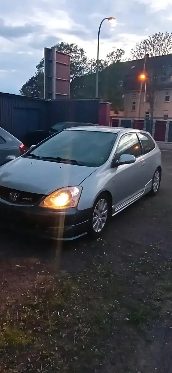 Gebraucht Honda Civic 90 PS (66 kW) 2005 Silber Coupé