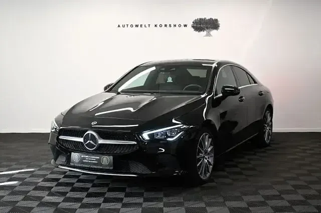 Gebraucht Mercedes CLA180 136 PS (100 kW) 2019 Schwarz Limousine