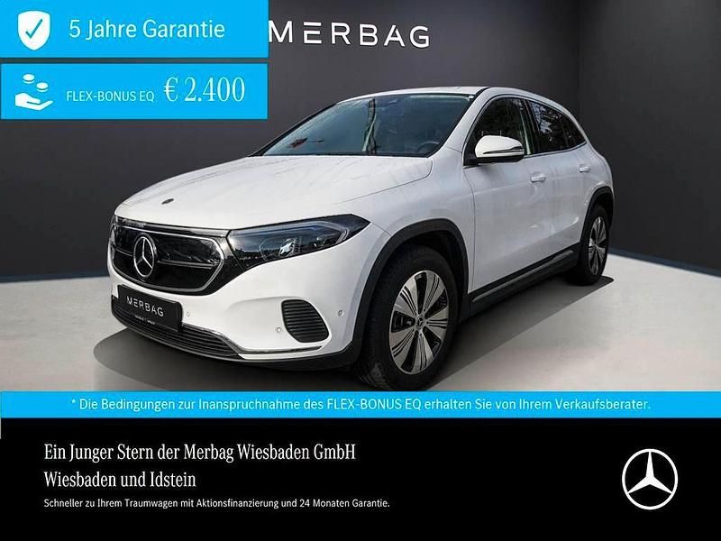 Polarweiß Gebraucht 2023 Mercedes EQA250 Progressive SUV | 29.780 € (Guter Preis) - Bild 1/4