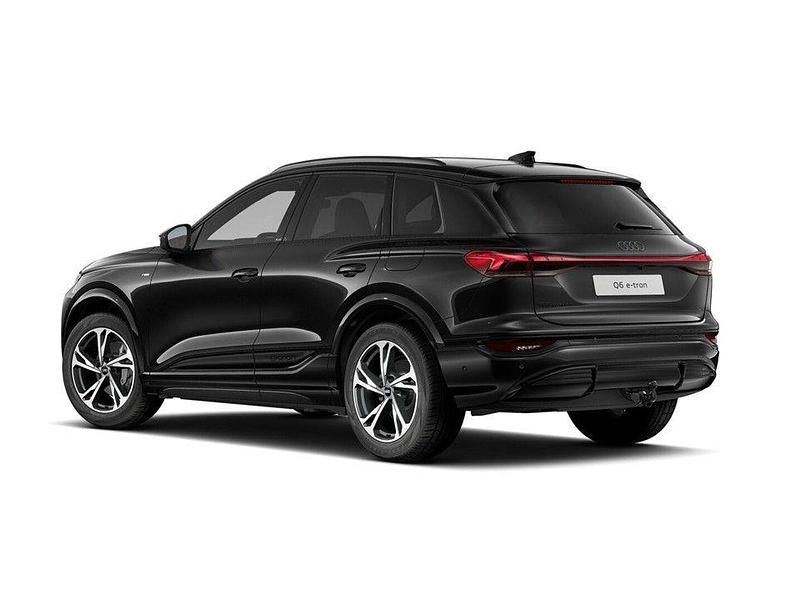 Neu Audi Q6 e-tron Performance 239 kW (326 PS) 2026 Mythosschwarz metallic SUV