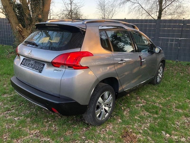 Gebraucht Peugeot 2008 Allure 92 PS (67 kW) 2015 Grau SUV