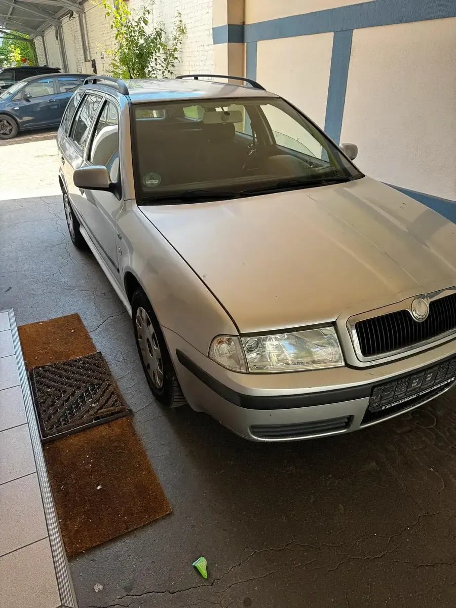 Używany Skoda Octavia 97 KM (71 kW) 2003 Srebrny Kombi