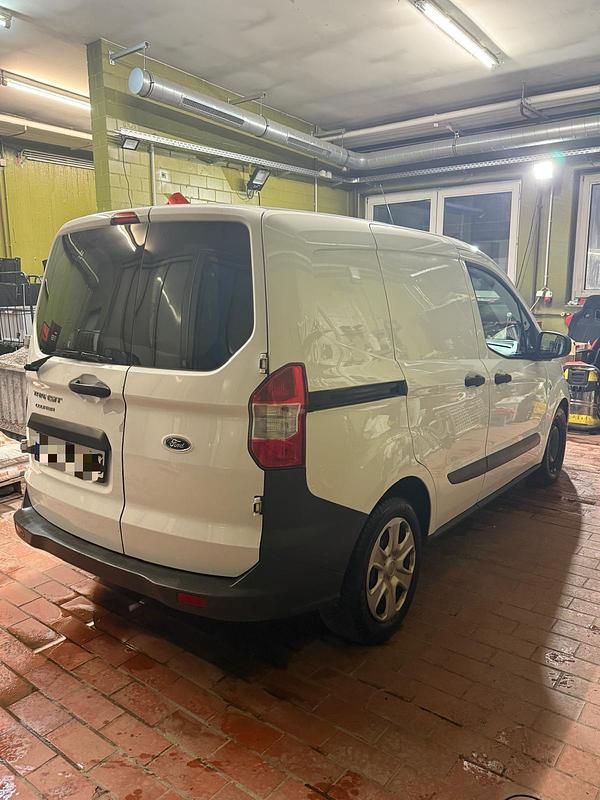 Gebraucht Ford Transit 100 PS (73 kW) 2019 Weiß Van