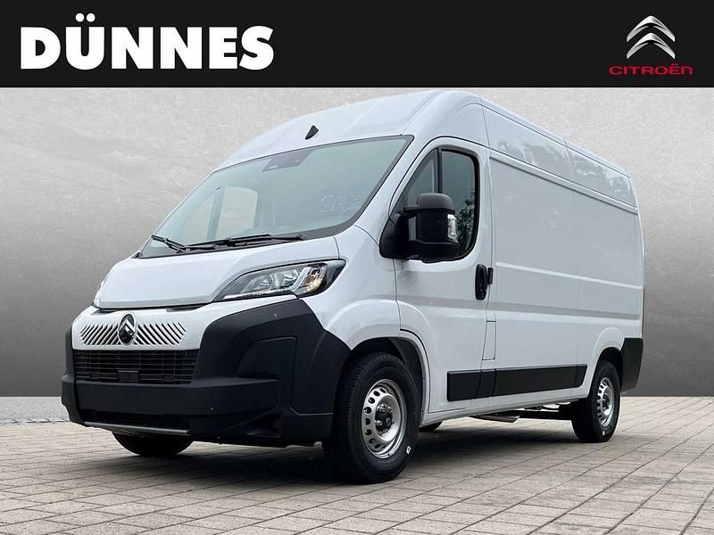 Weiß Gebraucht 2024 Citroën Jumper Van / Kleinbus | 31.880 € (Etwas zu teuer) - Bild 1/4
