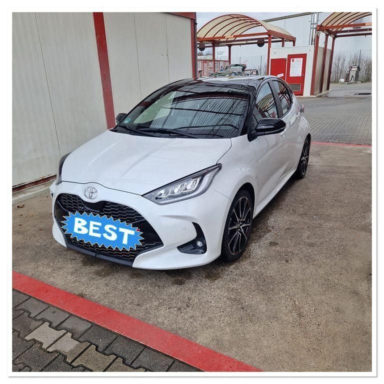 Gebraucht Toyota Yaris Sport 131 PS (96 kW) 2024 Weiß Kleinwagen