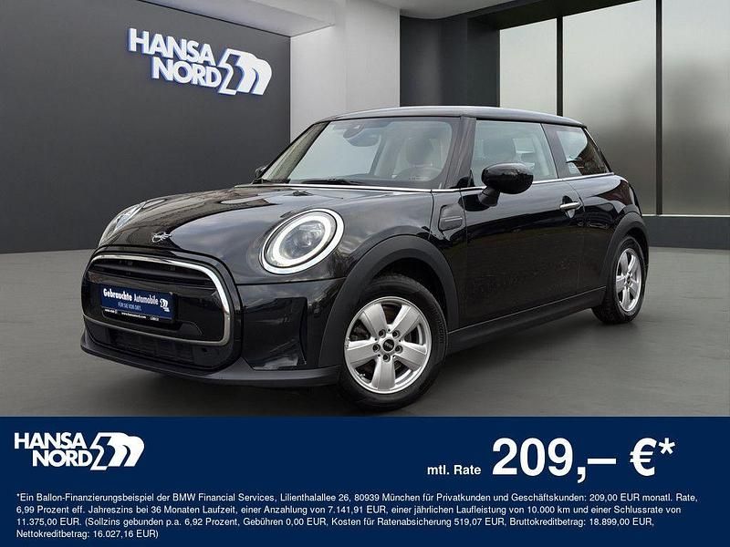 Schwarz / midnight black (metallic) Gebraucht 2023 Mini Cooper Essential Kleinwagen | 22.650 € (Fairer Preis) - Bild 1/4