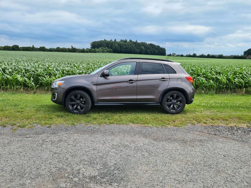 Braun Gebraucht 2015 Mitsubishi ASX Comfort Edition SUV | 5.555 € (Superpreis) - Bild 1/4