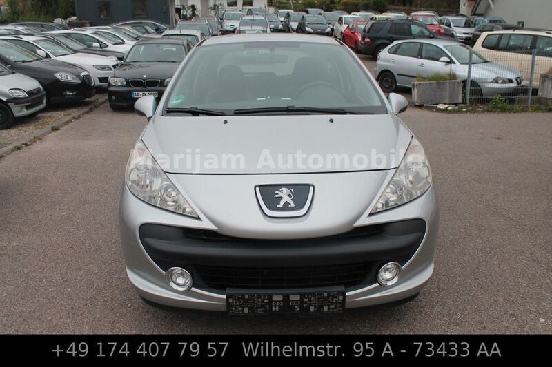 Grau Gebraucht 2008 Peugeot 207 Urban Move Coupé | 1.799 € (Etwas zu teuer) - Bild 1/4