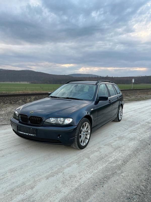 Gebraucht BMW 316 116 PS (85 kW) 2005 Blau Kombi