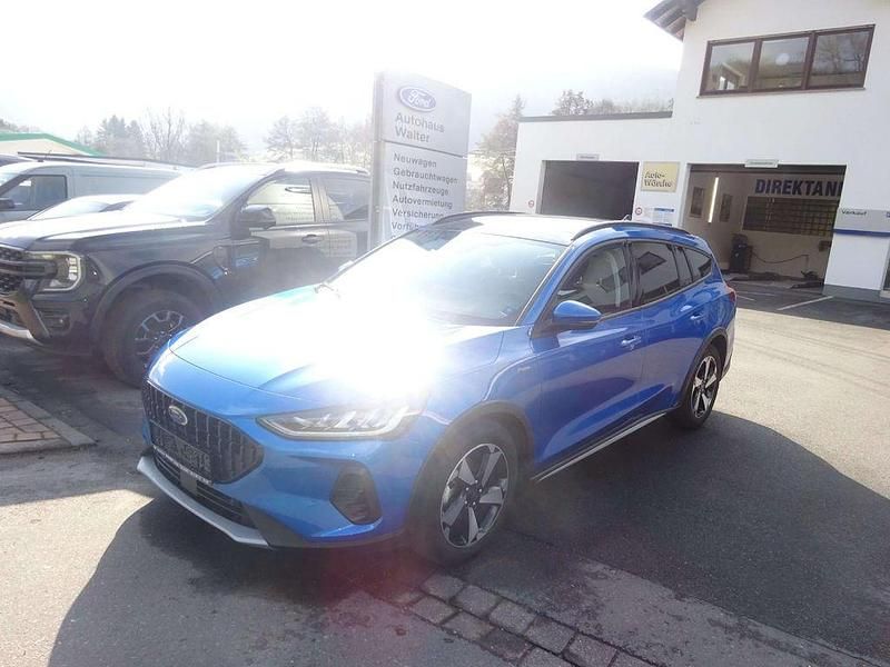 Gebraucht Ford Focus Active X 155 PS (114 kW) 2024 Dynamicblau metallic Kombi