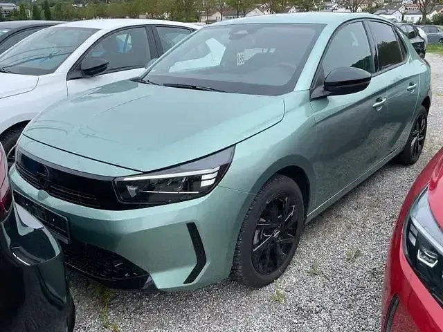 Gebraucht Opel Corsa 101 PS (74 kW) 2025 Eukalyptus grün (metallic) Kleinwagen