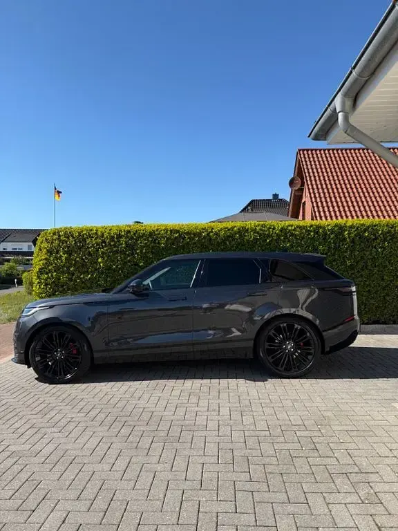 Gebraucht Land Rover Range Rover Velar R-Dynamic 400 PS (294 kW) 2023 Grau SUV