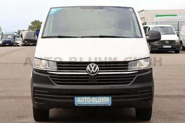 Gebraucht VW T6.1 150 PS (110 kW) 2022 Candyweiß Van