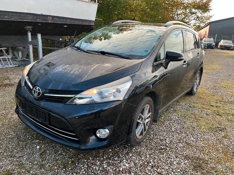 Gebraucht 2015 Toyota Verso Comfort Van / Kleinbus | 8.500 € (Guter Preis) - Bild 1/4
