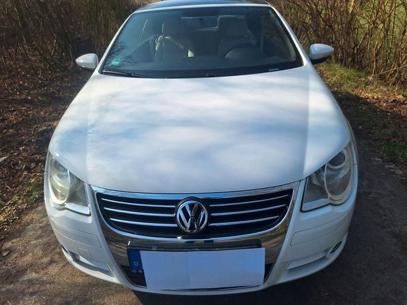 Gebraucht VW Eos 122 PS (89 kW) 2009 Weiß Cabrio