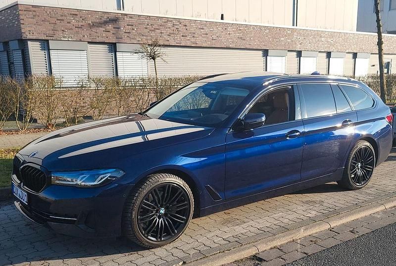 Gebraucht BMW 520 190 PS (139 kW) 2021 Blau Kombi