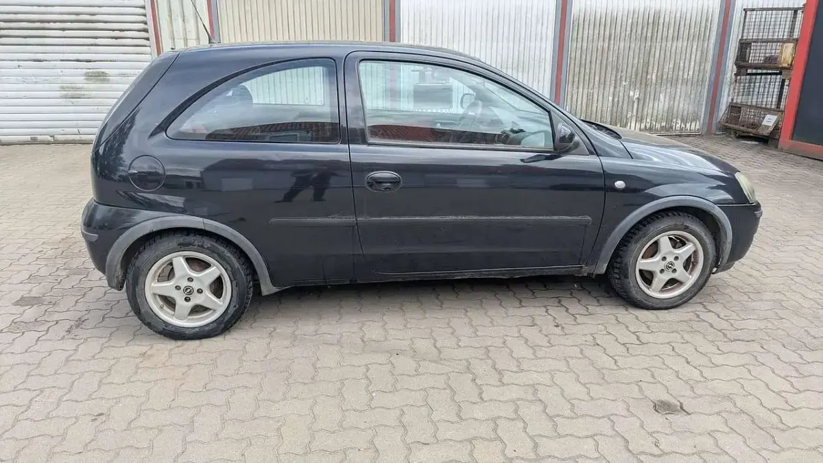 Gebraucht Opel Corsa Enjoy 60 PS (44 kW) 2004 Schwarz Kleinwagen