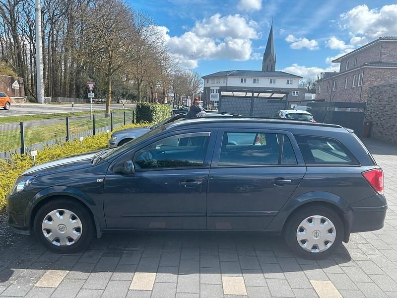 Gebraucht Opel Astra 105 PS (77 kW) 2007 Blau Kombi