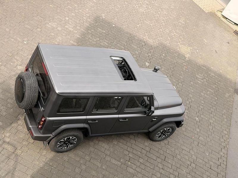 Neu BAW 212 166 PS (122 kW) 2025 Grau SUV