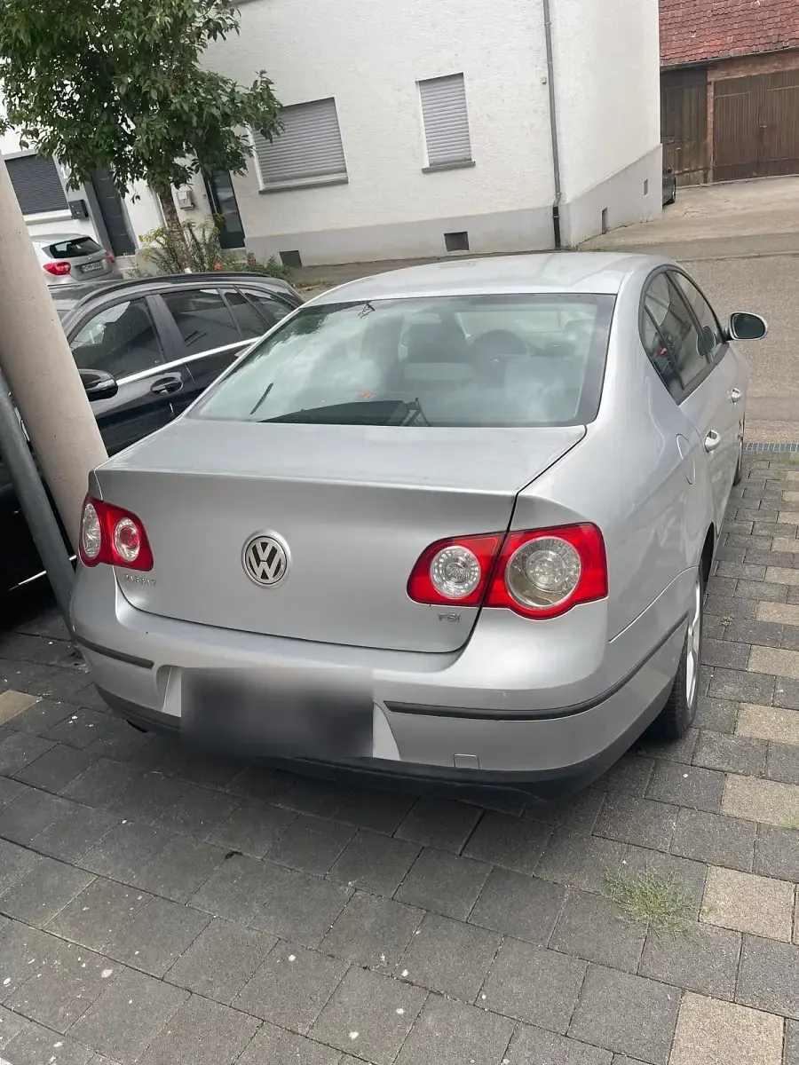Gebraucht VW Passat 102 PS (75 kW) 2007 Silber Limousine