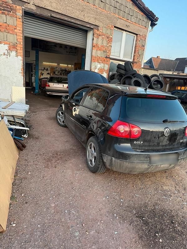 Gebraucht VW Golf V 140 PS (102 kW) 2008 Schwarz Kleinwagen