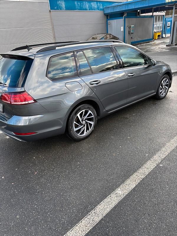 Gebraucht VW Golf VII 140 PS (102 kW) 2018 Grau Kombi