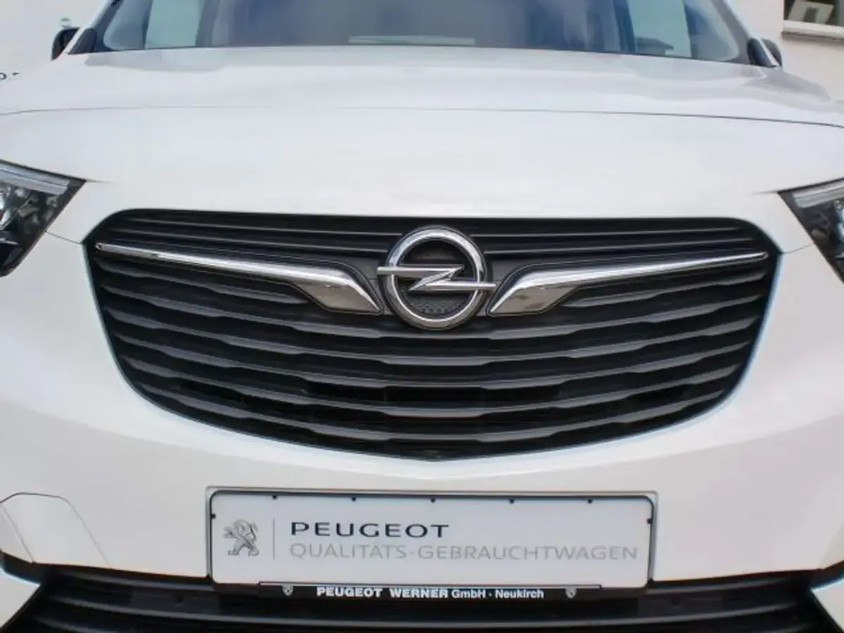 Gebraucht Opel Combo Life Elegance 131 PS (96 kW) 2022 Other Van / Kleinbus