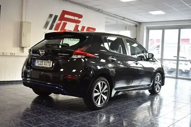 Gebraucht Nissan Leaf Acenta 110 kW (150 PS) 2021 Schwarz Kleinwagen