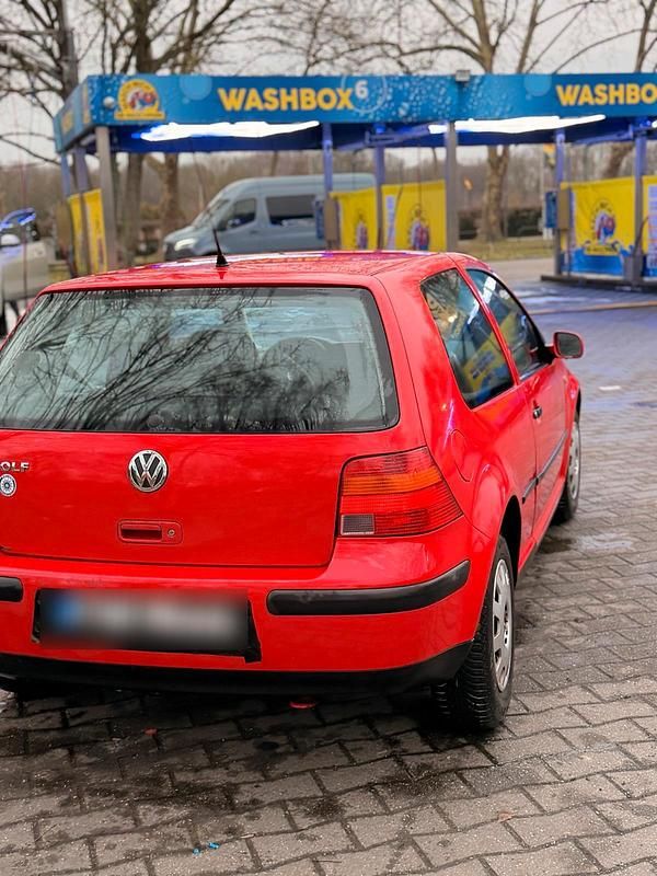 Gebraucht VW Golf IV 75 PS (55 kW) 2005 Rot Kleinwagen